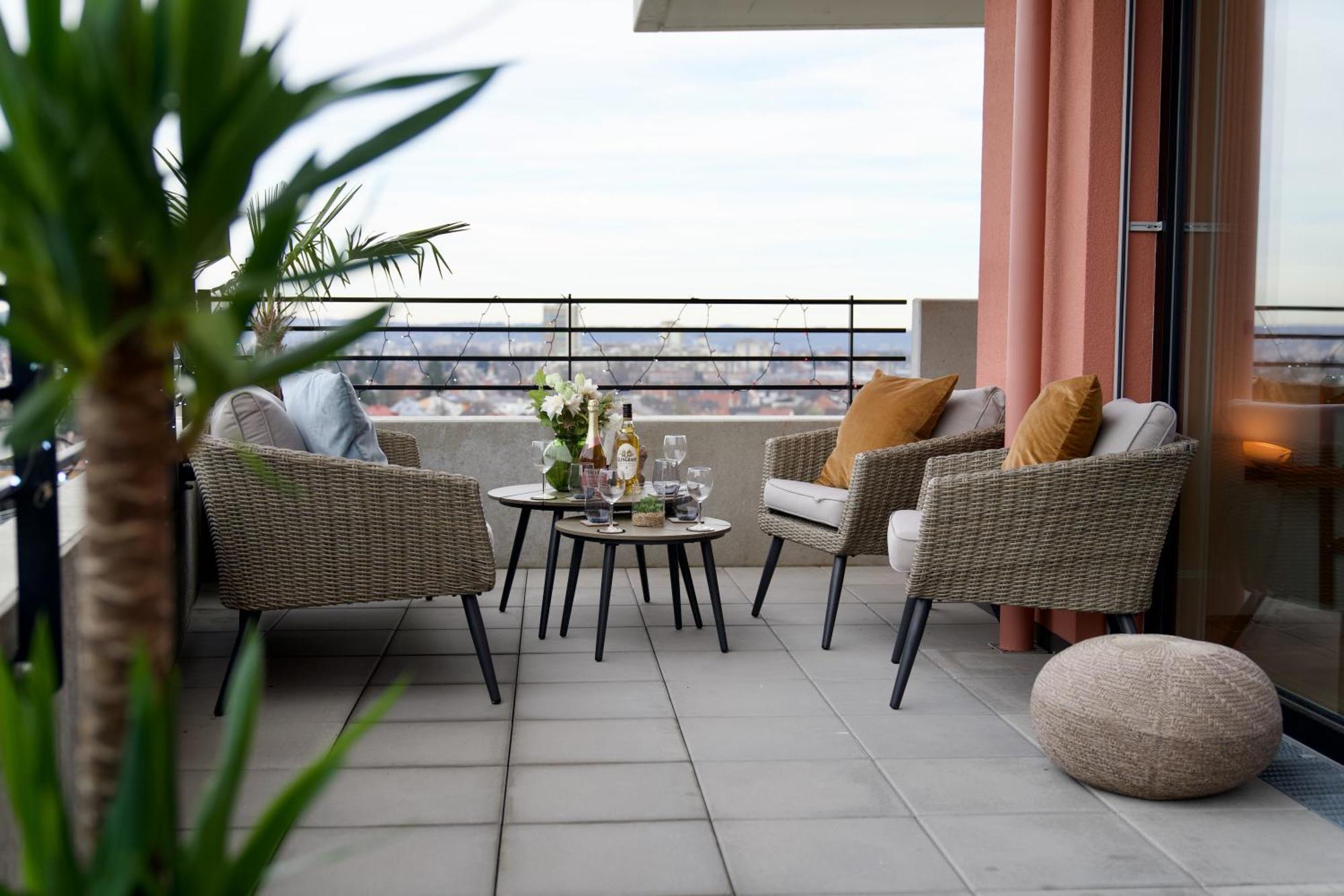 Edler Wohnraum Panoramablick 3 Sz Boxspringbetten, E-Ladestation, Kaffeevollautomat, Klima, Lift, Terrasse & 2Xtg Graz Exterior foto