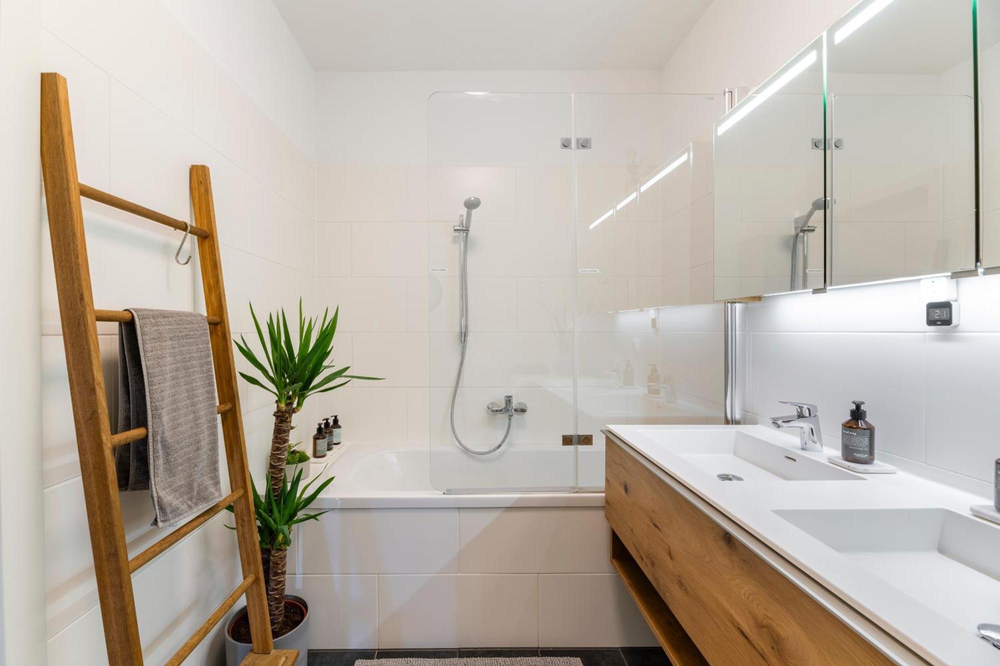 Edler Wohnraum Panoramablick 3 Sz Boxspringbetten, E-Ladestation, Kaffeevollautomat, Klima, Lift, Terrasse & 2Xtg Graz Exterior foto